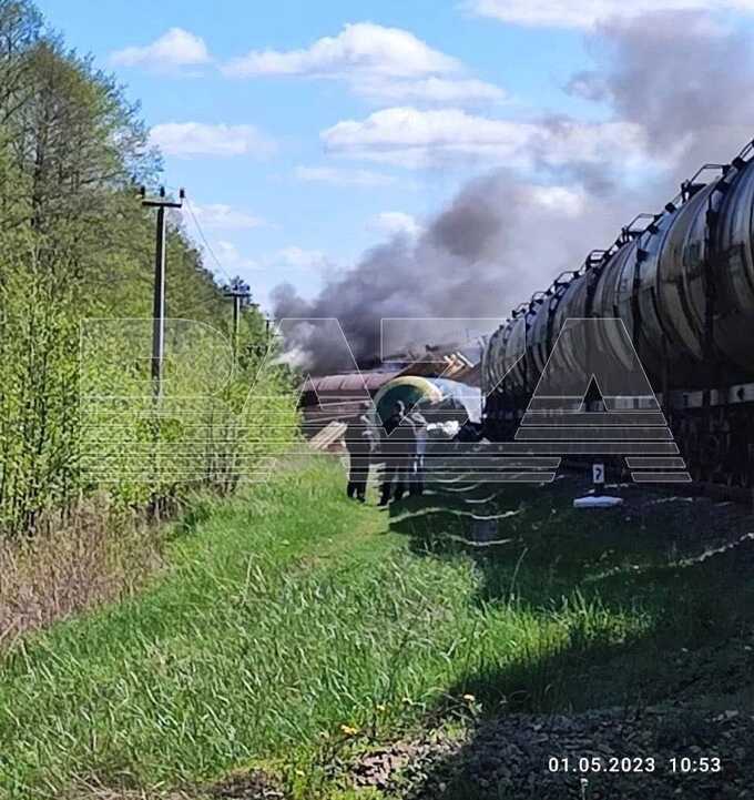 В Брянской области неизвестные взорвали пути